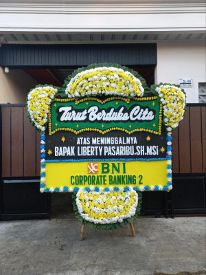 Papan Bunga Duka di Glumpang Baro