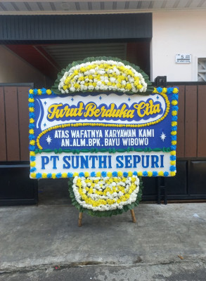 Papan Bunga Duka di Glumpang Baro