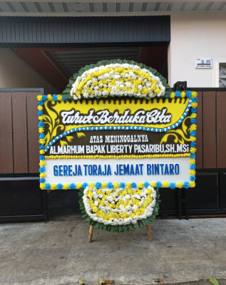 Papan Bunga Duka di Glumpang Baro